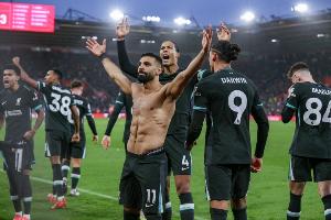 曇花不謝！??薩拉赫圣誕節(jié)前進(jìn)球和助攻數(shù)均上雙，英超歷史首人