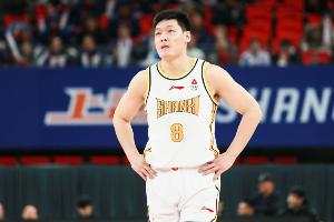 付政浩：張寧個(gè)別動(dòng)作確實(shí)不規(guī)范 吃到這么多違體應(yīng)該引起警醒