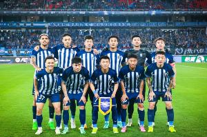 記者：聽說武漢三鎮(zhèn)要聘請一位近幾年在歐洲執(zhí)教的外教