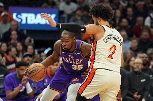 杜蘭特：康寧漢姆今年能進(jìn)全明星 我們在場上互不相讓