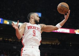 狄龍：我們從錯(cuò)誤中吸取教訓(xùn)并讓比賽變得膠著 最終控制了比賽