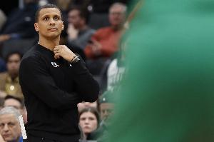 馬祖拉：我們防守端沒有失誤 是進(jìn)攻端讓球隊輸?shù)袅吮荣? >
                                        </div>
                                    </div>
                                    <div   id=