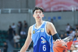 鄒陽：凱撒教練能夠給球隊帶來激情 我們在未來一定會越來越好