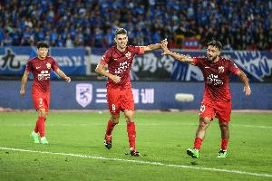 滬媒：奧斯卡、巴爾加斯離隊(duì)也是海港開(kāi)啟重建、主動(dòng)換血的良機(jī)