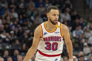 追夢(mèng)：庫(kù)里是控衛(wèi)不是分衛(wèi) 他要解讀的防守戰(zhàn)術(shù)比喬詹科都要多