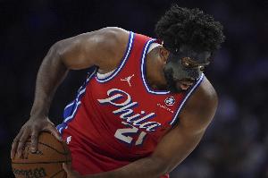 馬克西談恩比德被驅(qū)逐：這吹得太讓人不可思議了