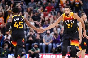 米切爾談戈貝爾：我們當(dāng)時(shí)都不成熟 可以的話(huà)我愿意再來(lái)一次