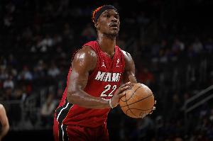 太陽記者：太陽目前仍在討論與邁阿密熱火商討巴特勒交易