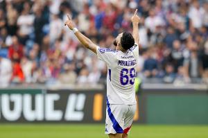 羅馬諾：里昂收到加拉塔薩雷對米卡烏塔澤的1700萬歐報價