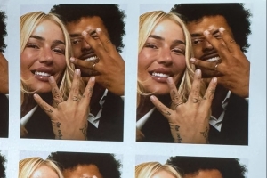 ??22歲阿德耶米與29歲說唱歌手結(jié)婚??妻子二婚&女兒6歲??