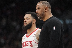 西區(qū)第二??火箭僅用29場(chǎng)比賽就斬獲20勝 并列球隊(duì)近7個(gè)賽季最快