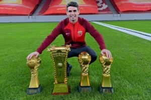 奧斯卡海港生涯榮譽(yù)：3座中超冠軍、1座足協(xié)杯冠軍1座超級杯冠軍