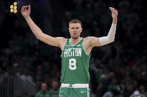 扭到腳踝提前退賽！馬祖拉：波爾津吉斯告訴我他沒事