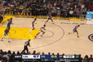 外線對(duì)飆！八村塁和克里斯蒂相繼命中三分 庫追嘴各中三分扳平