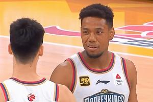 外線手感太熱！祝銘震12中8爆砍25分3板1助 三分11中7