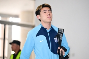 津媒：津門虎冬訓(xùn)首階段保持高強度，孫銘謙將于1月3日抵達?？? >
                                        </div>
                                    </div>
                                    <div   id=