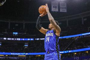 因腿筋拉傷已連續(xù)缺席12場！魔術(shù)主帥：加里-哈里斯情況在好轉(zhuǎn)