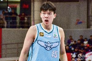 狀態(tài)火熱！楊瀚森半場7中6高效拿下16分5板2帽