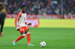 TA：阿方索目前不是曼聯(lián)首要目標(biāo)，他的高薪可能是轉(zhuǎn)會(huì)的障礙