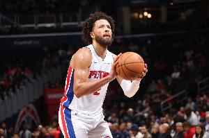 聯(lián)盟唯一一個在12月場均拿到至少25分10助攻球員：康寧漢姆??