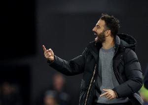 曼聯(lián)一周內(nèi)雙線被2次直接角球破門，也是隊史英超第二次