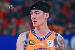 上海男籃傷病報告：劉錚右踝關(guān)節(jié)扭傷 李弘權(quán)病毒性感冒