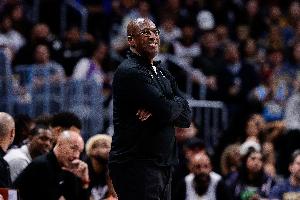 國王GM：解雇邁克-布朗是艱難的決定 感謝他的諸多貢獻