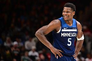 都別高興太早！華子17中9得到24分5板3助1帽 關(guān)鍵三分準(zhǔn)絕殺