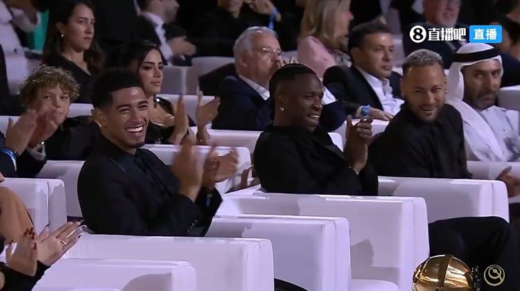 C羅炮轟金球不公平&夸環(huán)足誠實，貝林&維尼修斯&馬兒爆笑鼓掌??