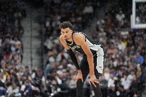 文班談球隊首節(jié)表現(xiàn)不佳：不夠成熟吧 圣誕節(jié)的事讓我們有些分心