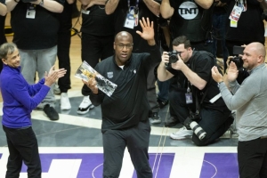 籃球地獄名不虛傳！換帥多于季后賽贏球場次 最爛老板毀了國王