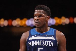 華子談準(zhǔn)絕殺三分：本來(lái)是蘭德?tīng)柎驌醪鸬珱](méi)打成 那我必須去打了