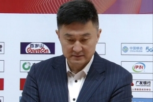 杜鋒：吉林隊(duì)缺少核心所以沒發(fā)揮出真實(shí)水平 希望所有球員都健康