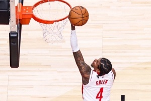 狀態(tài)不佳！杰倫-格林半場(chǎng)8投2中 僅得到5分2助攻