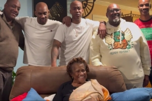 老馬為83歲的母親慶生！后者：記住 做正確的事情你們會得到祝福