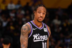 3年7389萬！楊毅：德羅贊來的時候 我就覺得他和國王打不到一塊去