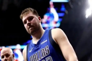 東契奇?zhèn)∮绊戀惣惊勴?xiàng)評選 他何時能歸來？