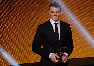 拉姆：球迷喜歡將諾伊爾與他巔峰時相比，那時他比其他門將強不少