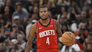 打鐵又打架??杰倫-格林20中6&三分8中1僅得19分3板 末節(jié)被驅(qū)逐