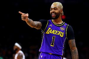 ??網(wǎng)友打趣：按照規(guī)律 拉塞爾下一站去勇士 再被拿去換狀元??