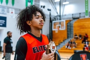 華裔后衛(wèi)！記者：上海青年隊(duì)注冊(cè)朱正 后者留美繼續(xù)追夢(mèng)&沖擊NBA