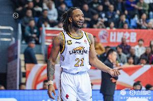 上半場獨得21分！遼寧外援威爾斯26中12砍全場最高30分加5板7助