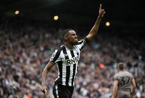 狀態(tài)火熱！伊薩克11月以來在10場英超已經(jīng)打進(jìn)10球