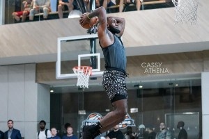 知名訓(xùn)練師：詹姆斯說自己可以在高水平上再打5-7年 這毫無疑問！