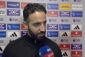 阿莫林：我被曼聯(lián)聘請就是因?yàn)槲业淖闱蚶砟睿也粫?huì)改變我的想法