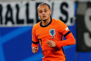 法爾克：拜仁仍對(duì)哈維-西蒙斯感興趣，預(yù)計(jì)明夏再次嘗試簽下他