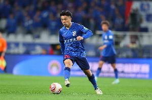 效力申花14年！官方：35歲申花中場曹赟定正式退役