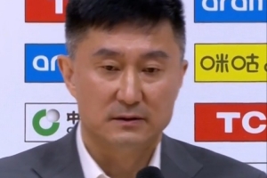 新年首戰(zhàn)！杜鋒：比分領先到20多分后有點放松 祝大家元旦快樂！