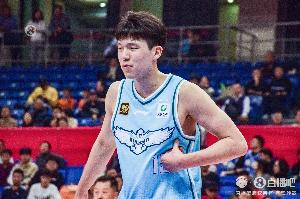 正負(fù)值+28！楊瀚森6記大帽遮天蔽日 7中4拿下12分12板5助2斷