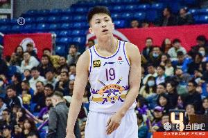 劉曉宇恐缺席與南京隊(duì)比賽 張帆有望出戰(zhàn)